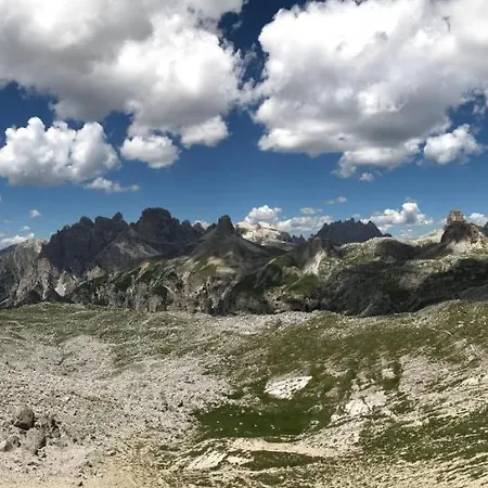 Sprenger בית הארחה